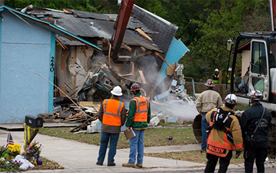 Рис.&nbsp;5. Полуразрушенный дом, в котором провалилась под землю одна из спален (штат Флорида, США,&nbsp;2013&nbsp;г.)&nbsp;[13]