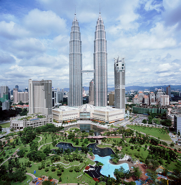Удачи и неудачи изыскателей и проектировщиков в Малайзии. Часть 2. Строительство башен Петронас