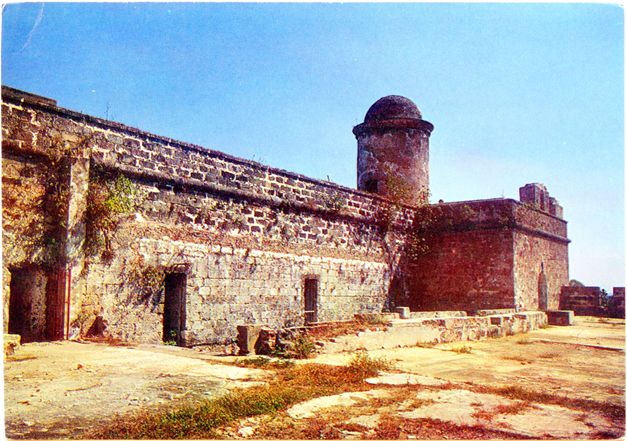 Рис. 4. Крепость Хагуа в Сьенфуэгосе (открытки)