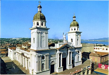Рис. 9. Кафедральный собор в Сантьяго (открытка)