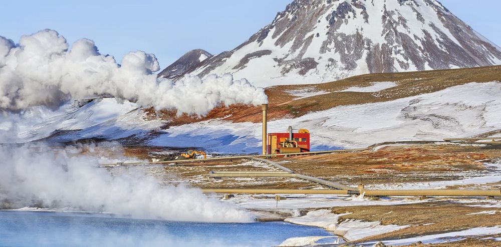 Рис. 3. Геотермальная электростанция &#171;Shutterstock&#187; в Исландии [8]