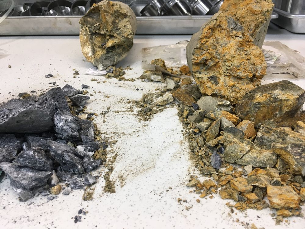 Естественная прочность и деформируемость глинистых грунтов. Часть 1