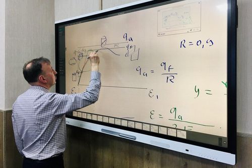 Инженер-геологи и конструкторы вместе изучают «цифровое грунтоведение» в АО «МОСТДОРГЕОТРЕСТ»