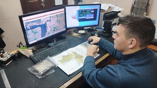 К расчету осадки грунтового массива над карстовой полостью. Опыт «КазГеоЛаб»